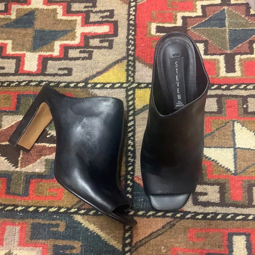 Black Peep Toe Heel